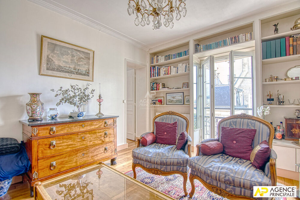 Vente Appartement Versailles Notre-Dame Boulevard de la Reine Appartement duplex 4 pièces 84 m² situé au 2ème et dernier étage Versailles