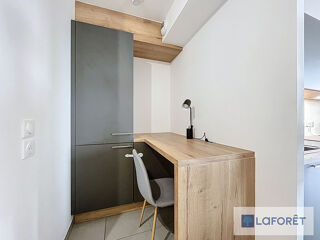  Appartement à louer 3 pièces 64 m²