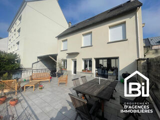  Maison à louer 7 pièces 119 m²