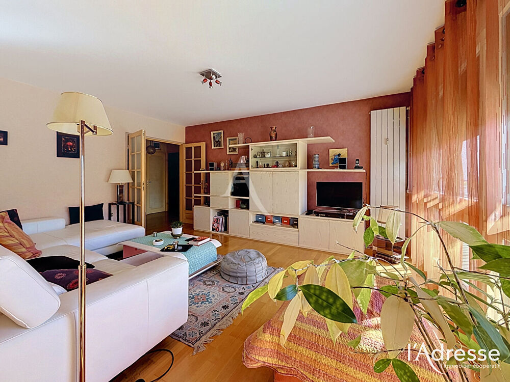 Vente Appartement Appartement T4 lumineux avec double salon-séjour, cave et parking à Saint-Cyr-sur-Loire - Quartier La Source Saint cyr sur loire