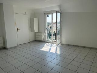  Appartement  louer 2 pices 1 m