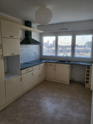  Appartement � louer 4 pi�ces 85 m�