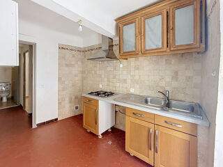  Appartement à louer 3 pièces 65 m²