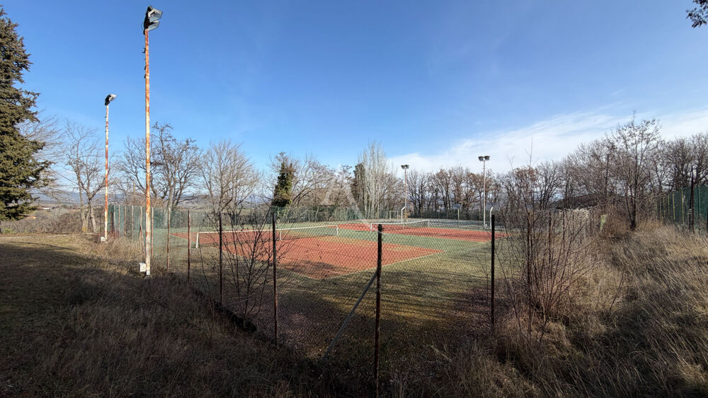 � vendre  Maison Niozelles (04300)