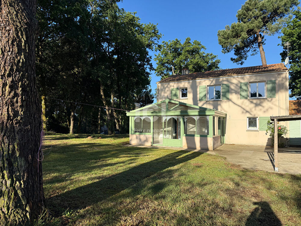 Maison 8 pièces 167 m² · à Saint Brevin les Pins · 167 m² · 386 650 €