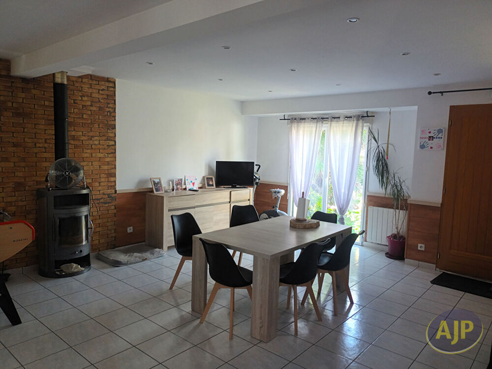 Vente Maison Maison Pluherlin 6 pièce(s) 116 m2 Pluherlin