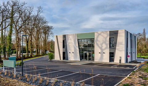 Challans,  tr&egrave;s beaux Bureaux de 185.32 m&sup2; 2250 85300 Challans