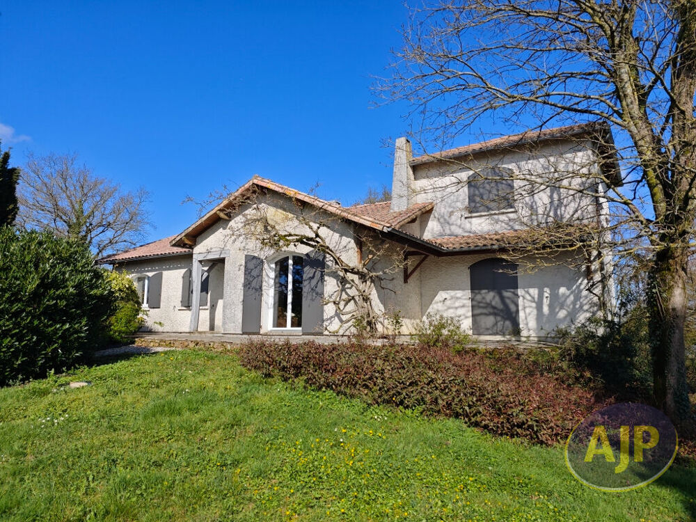 Vente Maison Maison Saint Christophe Du Bois 6 pièce(s) 140 m2 Saint christophe du bois
