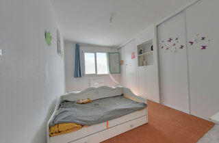  Appartement  vendre 4 pices 82 m