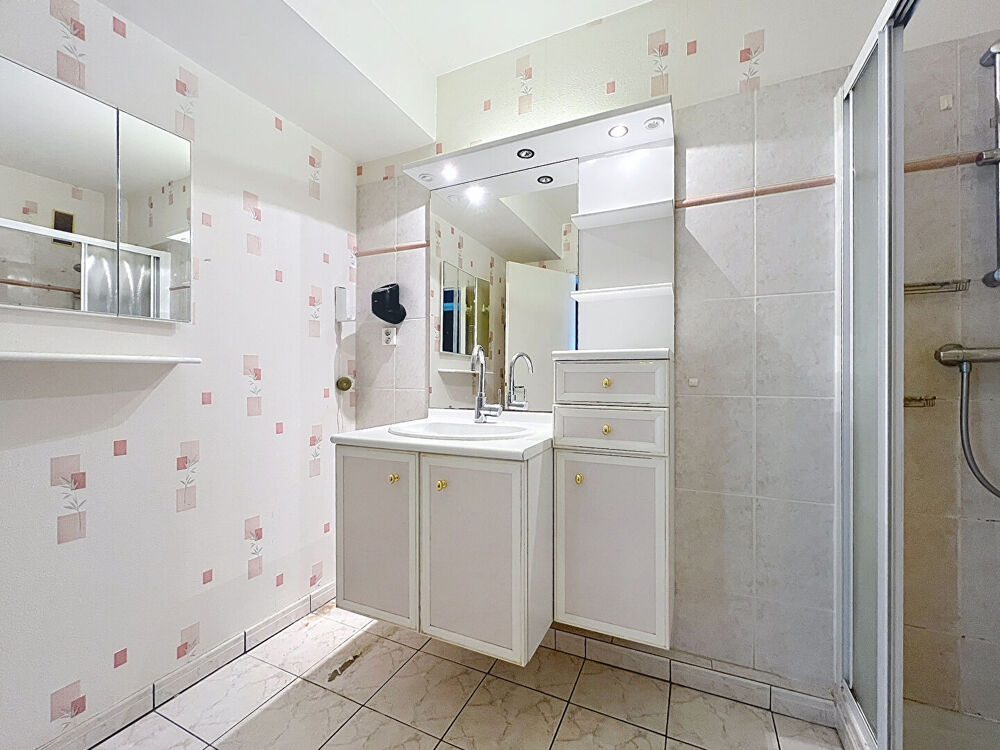 Vente Appartement Appartement type 2 avec vue dégagée - CENTRE VILLE La roche sur yon