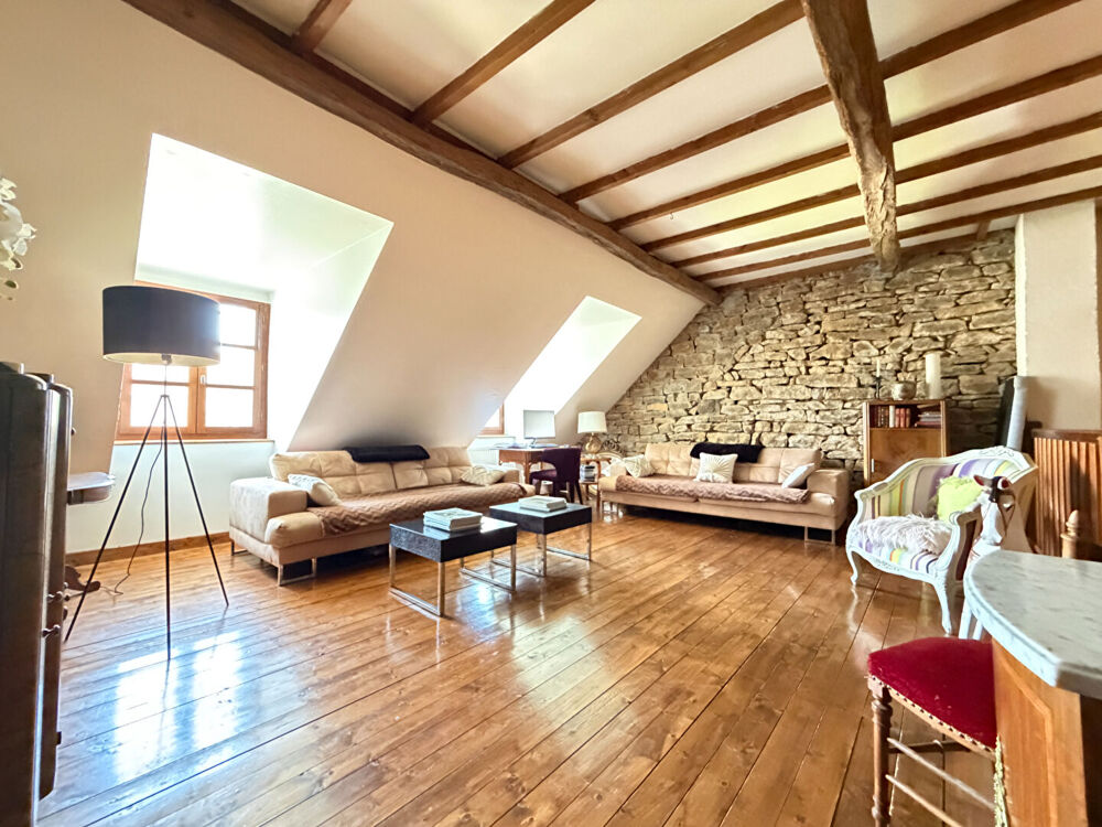 Maison en pierre à Montain 7 pièces / 5 chambres / 215 m²