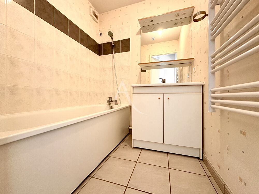 A vendre : Appartement 2 pièces d'environ 45 m² avec balcon en résidence