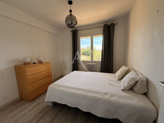  Appartement à louer 4 pièces 82 m²