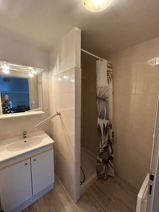  Appartement à louer 2 pièces 30 m²