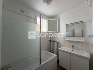  Appartement à louer 4 pièces 74 m²