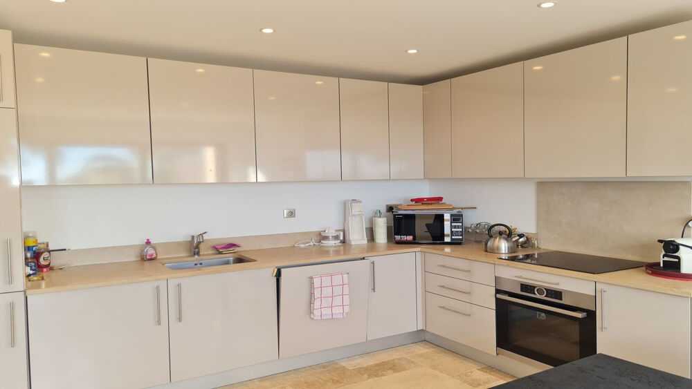 LES ISSAMBRES APPARTEMENT 3 PIÈCES AVEC VUE MER PANORAMIQUE