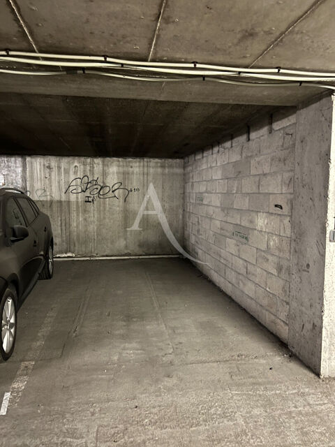  Parking / Garage  louer 12 m