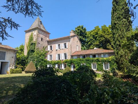   Manoir du XVIIe siècle sur 14500 m² de terrain Villa - 10 pièce(s) - 410 m²