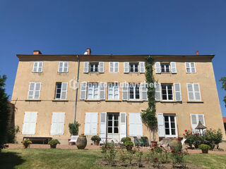  Villa � vendre 15 + pi�ces 560 m�