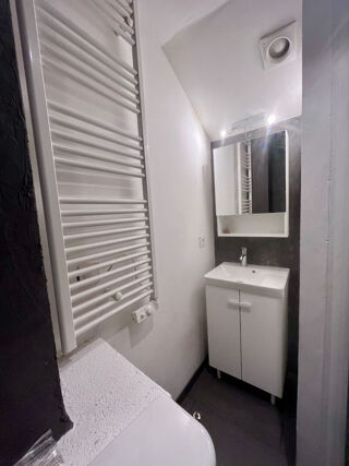  Appartement à louer 2 pièces 32 m²