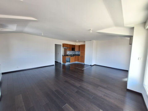   SAINT MALO GARE APPARTEMENT T4 AVEC GARAGE ET TERRASSE Appartement - 4 pi�ce(s) - 84 m�