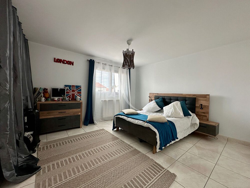 Vente Maison Charmante Villa 3 faces de 5 Pièces 145m2 - Porte d'Espagne Perpignan
