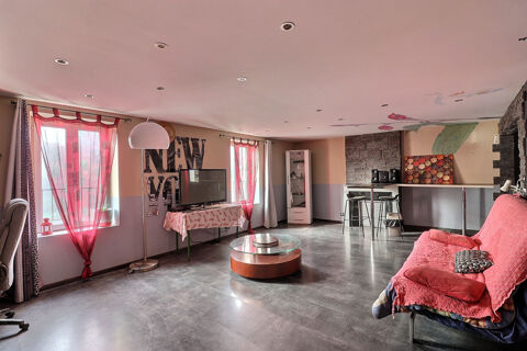   Vivre et entreprendre au m�me endroit : opportunit� rare � Souprosse Maison - 4 pi�ce(s) - 182 m�