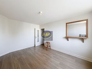  Appartement à louer 2 pièces 44 m²