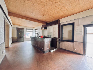  Immeuble à vendre 9 pièces 200 m²