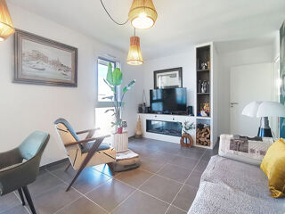  Appartement  vendre 4 pices 1 m