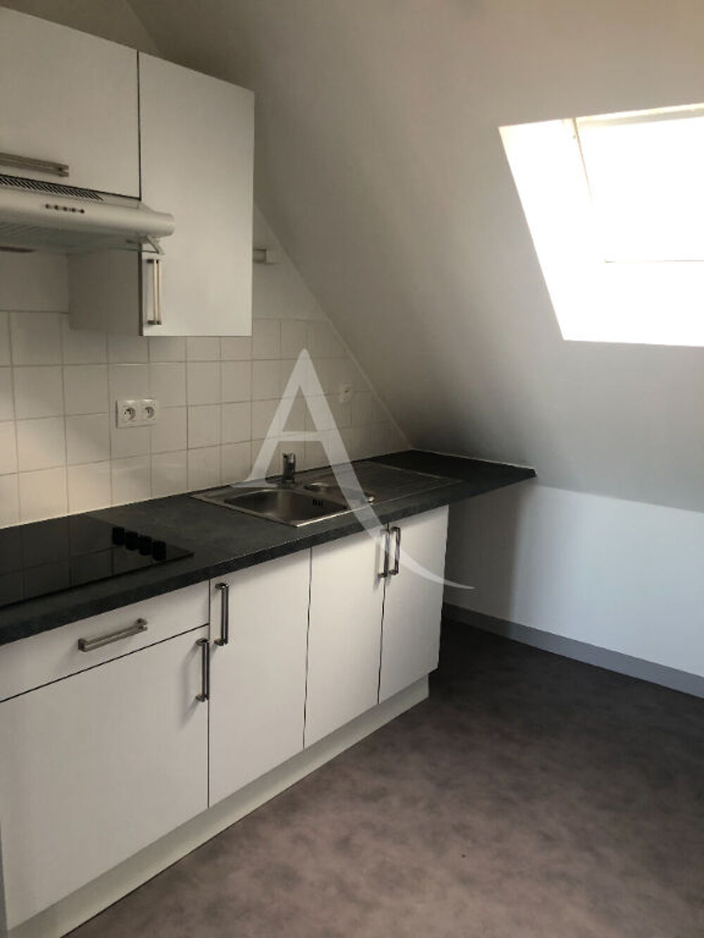 Location Appartement A LOUER TIERCE Appt T1 Bis de 25 m2 au 2ème étage Tierce