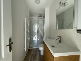 Appartement à louer 2 pièces 33 m²