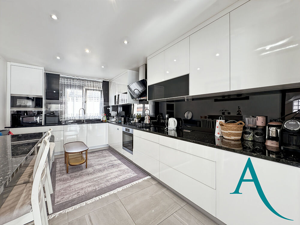 Vente Maison Maison Ballancourt Sur Essonne 7 pièce(s) 190 m2 Ballancourt sur essonne