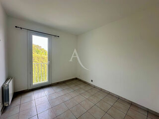  Appartement à louer 3 pièces 72 m²