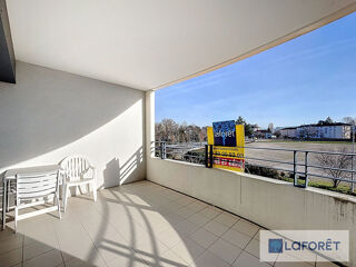  Appartement � louer 4 pi�ces 133 m�