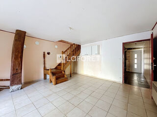  Immeuble à vendre 6 pièces 147 m²