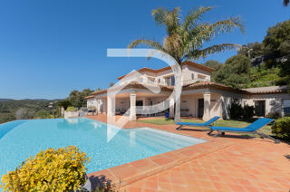  Villa à vendre 14 pièces 640 m²