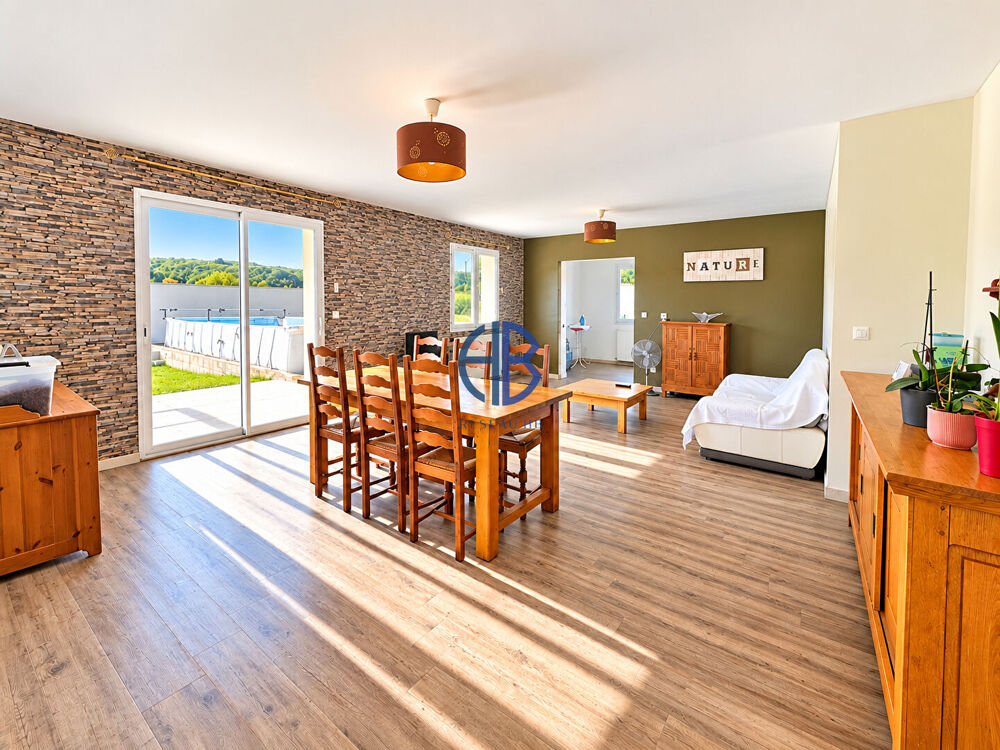 Maison de plain pied 126 m² 4 chambres terrain clos de 1000 m²