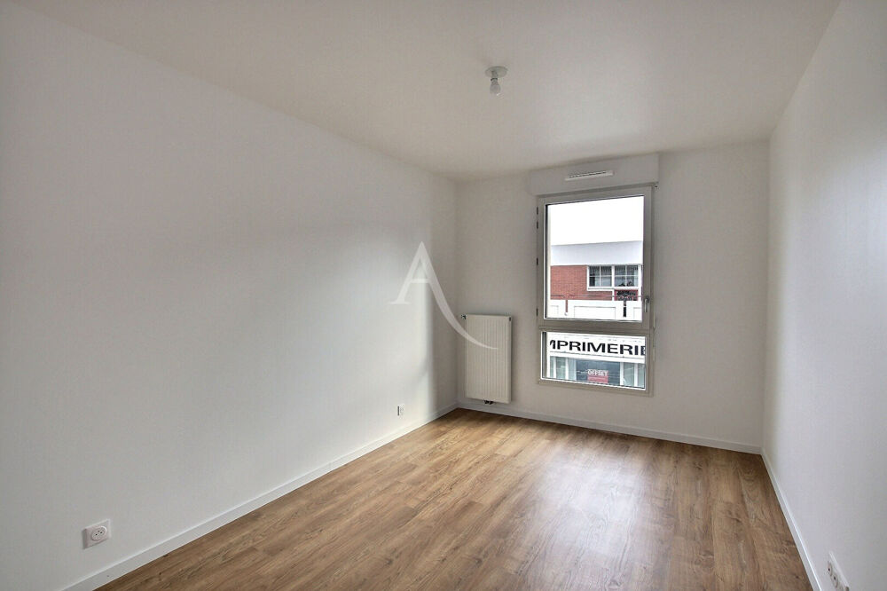 Location Appartement APPARTEMENT AUBERVILLIERS 4 PIECES 78m2 Aubervilliers