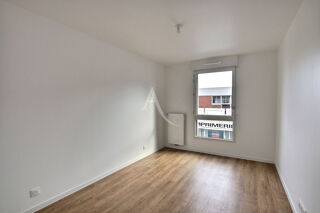  Appartement à louer 4 pièces 78 m²