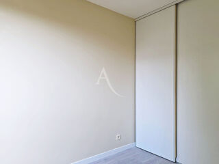  Appartement à louer 2 pièces 37 m²