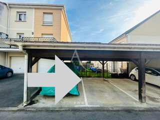  Parking / Garage  louer 