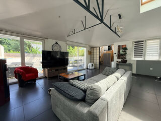  Maison à vendre 10 pièces 219 m²