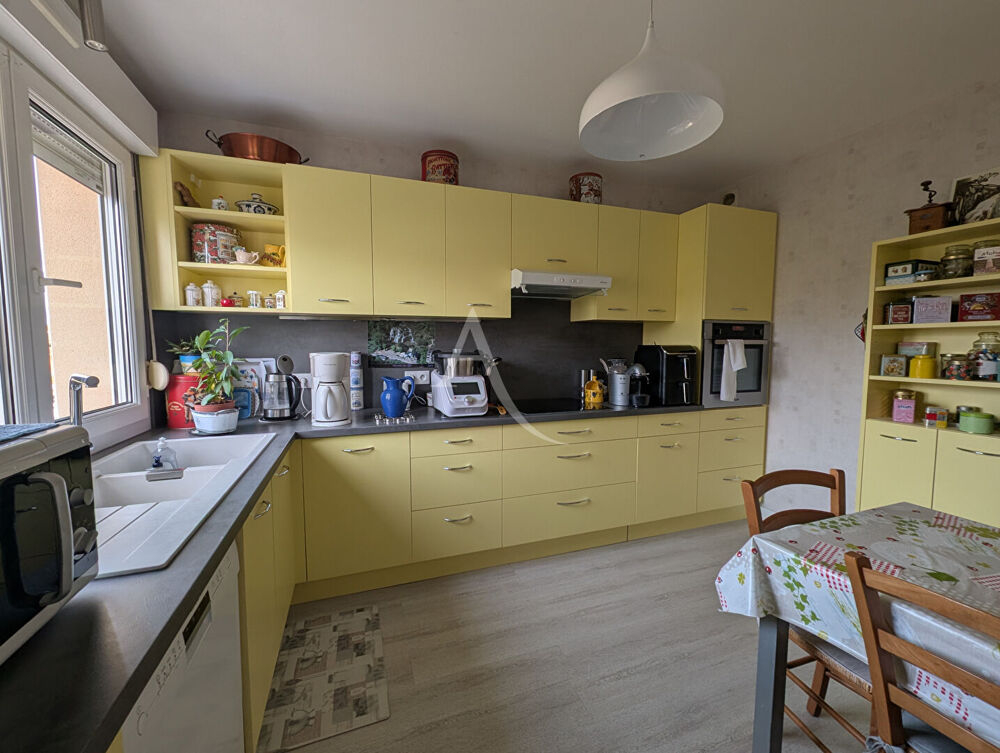 Appartement Bourg En Bresse 5 pièce(s)