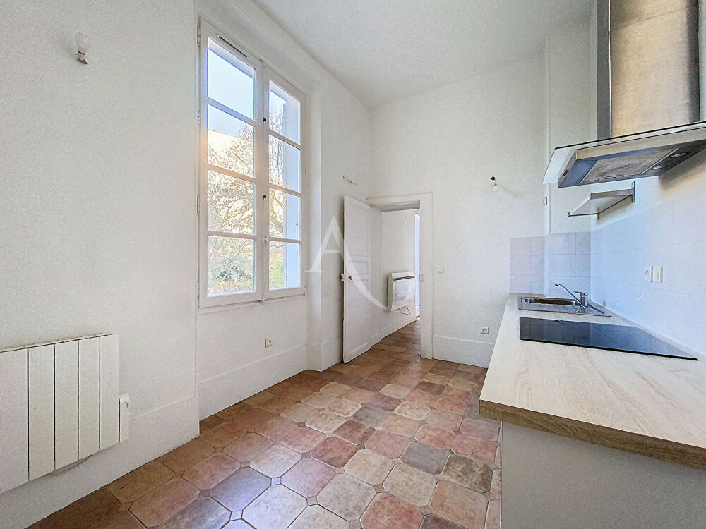 Location Appartement Triplex 3 pièces de 57.26 m² - Saint-Germain-en-Laye, centre-ville Saint germain en laye