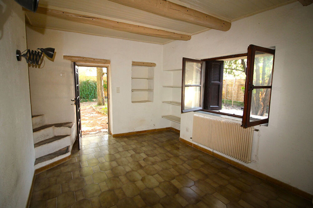 Vente Maison EN EXCLUSIVITE NIMES PLANETE Mazet en pierre à rafraîchir de 3 pièces de 94m² sur un terrain de 892m². Nimes