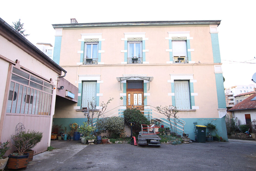 � vendre  Maison Villeurbanne (69100)