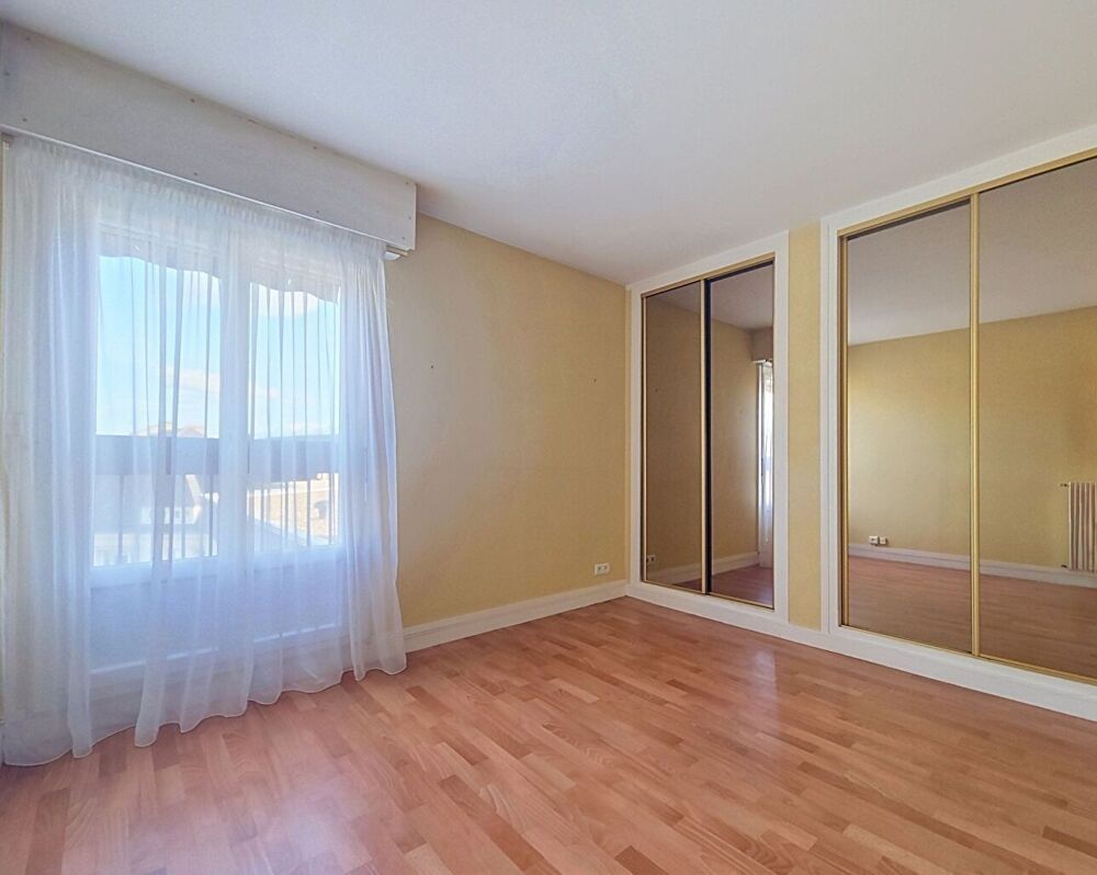 Vente Appartement Appartement F4 au calme - résidence sécurisée, ascenceur et parking - ELBEUF Elbeuf