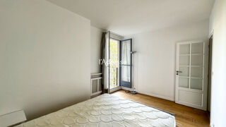  Appartement à louer 4 pièces 80 m²
