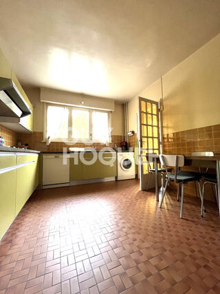  Maison  vendre 7 pices 210 m